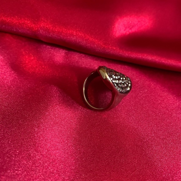 Silver Marcasite Ring - Picture 2 of 9